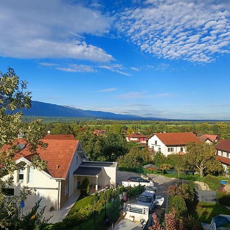 Appartement Sur La Viarhona Vulbens Exterior foto