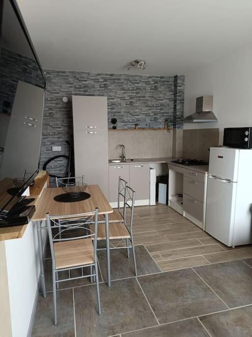 Appartement Sur La Viarhona Vulbens Exterior foto